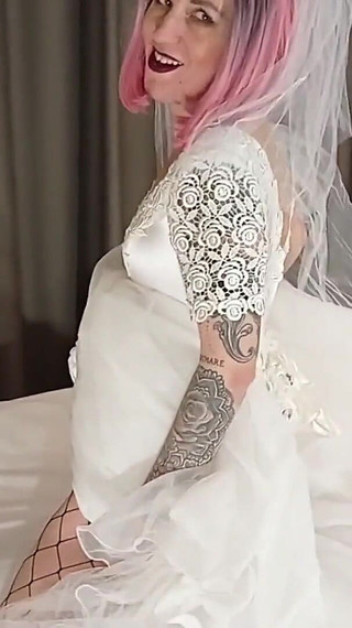 Lady Angela Wedding Role Play Pussy Worship