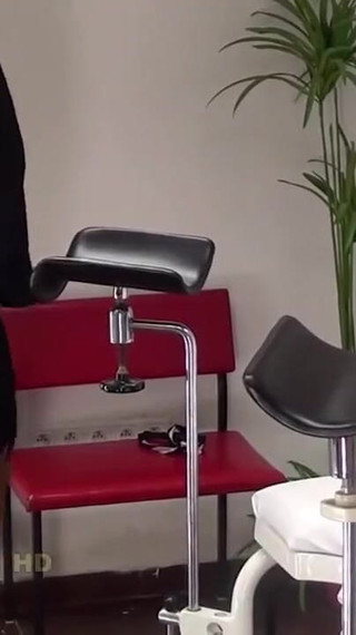 Vanessa gyno pussy whip