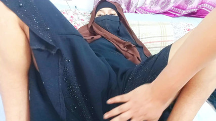 Expatriate Wife Quenched Her Youth with Me