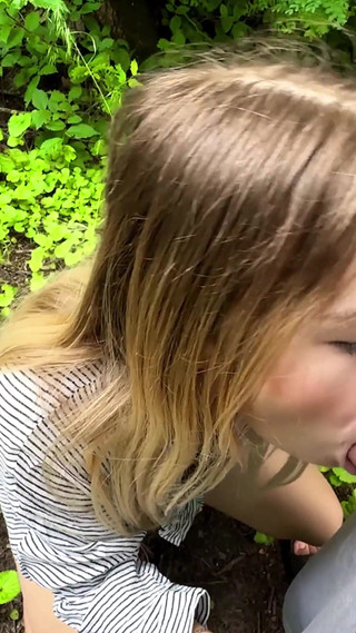 I Taught My Stepsister to Give a Blowjob Which I Cum in Her Mouth