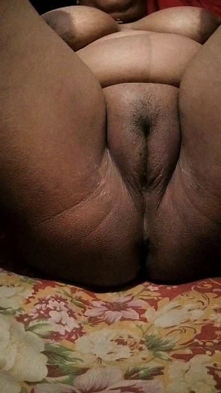 Sadia Vabi Is Fingaring in Her Pussy