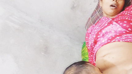 Bhabhi Pussy Licking and Fingering Video, Hindi Audio Squirting Orgasm Video