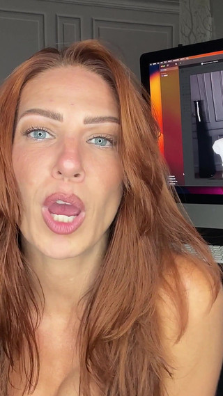 Hi, I'm Trophy Wife Nat