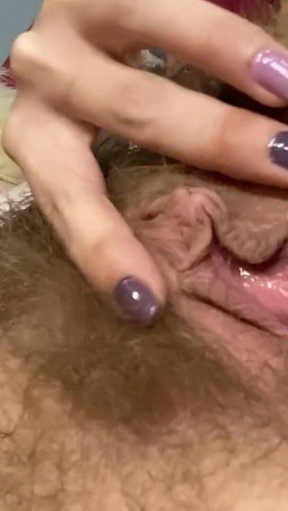 Big clit big labia and hairy pussy rubbing