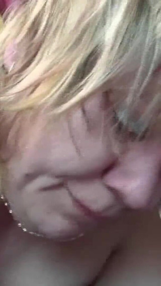 Big blonde woman getting fucked in her hole