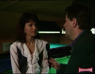 Pretty Teen Girl with a Body to Dream From Does First Porn (ad)