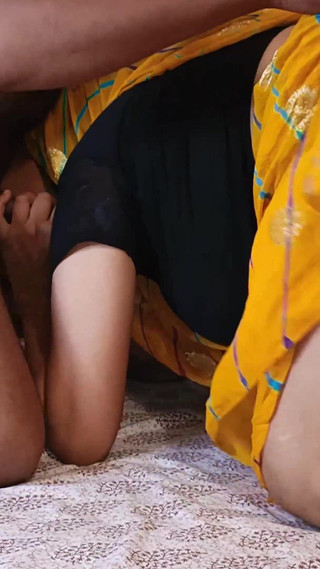 Newly Married Bhabhi Caught and Ride Devar Big Dick in Saree