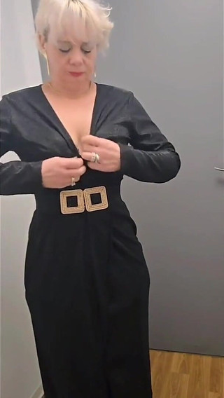 A Mature 47 Year Old Sexy Well-mounted Woman Who Loves Dick