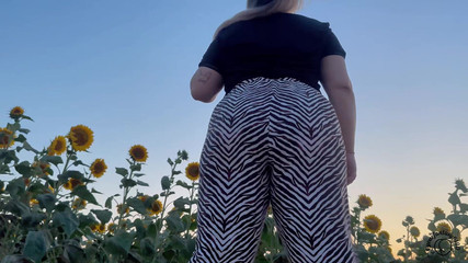 Sunshine Fart Queen - Field of Stink Flowers