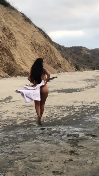 Horny Latin Maid Is Fucked by Her Boss with a Big Cock and Ends up in Her Hot Pussy