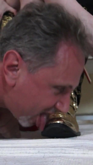 Cuckold Alpha Couple Shoe Homage!