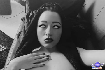 She Is a Real Amazing Masturbation Witch - Saturno Squirt