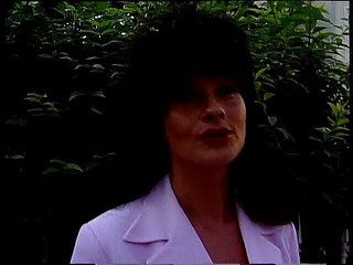 Brunette milf making her statement