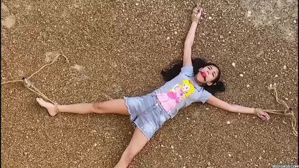 Bored 18-year-old Wants Sexy Handyman Bondage (episode 2 of 2)