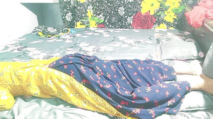 Real Desi Bhabhi Fucked by Devar After Resting