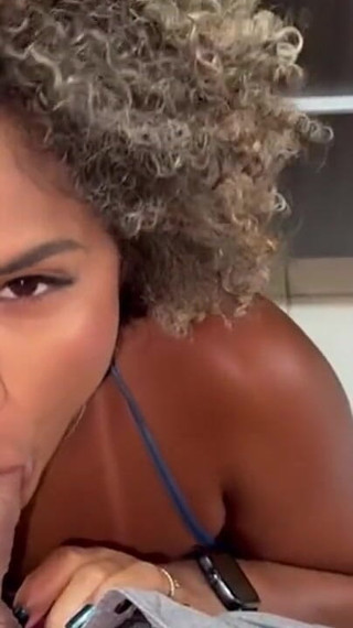 Fudendo a Novinha Gostosa Em Uma Festa De Familia