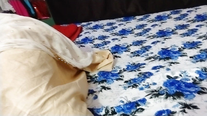 Sexy Guy Hotdesixx Came to Fix the Fan and Did Dirty Work with the Hotgirl21 Housewife.