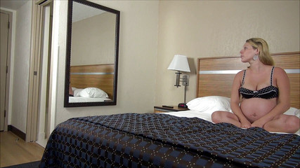 Pregnat bts chat Nikki-Mae