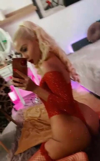 Join My Passionate Circle and Explore a Realm of Passion, Desire, and Unfiltered Sensuality. Are You Ready to Take the Plunge?