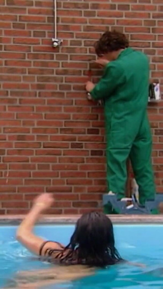 Bad Girls! Women Can't Keep It to Themselves!