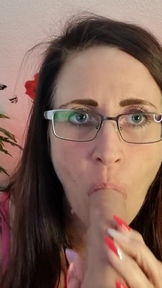 Userwunsch: Blowjob & Eier Lecken + Dildo