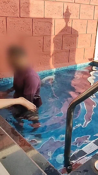 Enjoying Fucking in the Swimming Pool
