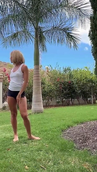 Kriss Kiss Gives Messy Blowjob After Yoga Tease