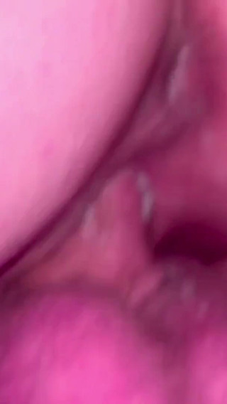Fat Ass White Girl with a Fat Pussy Gets Creampied