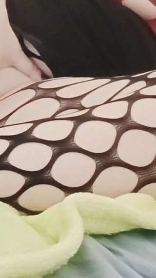 Super Horny MILF Orgasms in Sexy Pantyhose