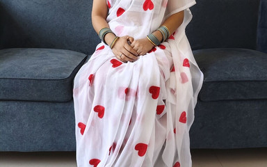 The director left the Bhabhi who had come for shooting