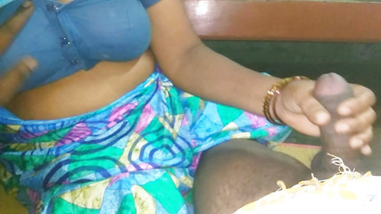 Desi Big Boobs Stepaunty Handjob with Tamil Boy