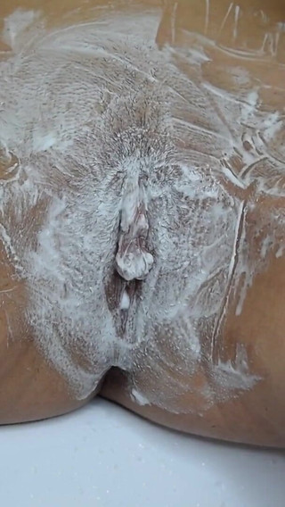 Intimate Haircut Take -off Strip! Shaving Hairy Pussy with a Trimmer and a Razor! Close-up!