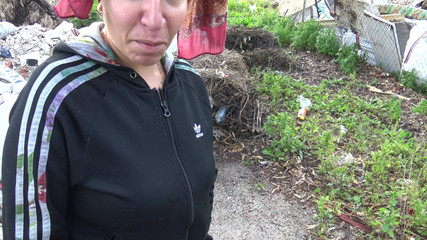 Horny German Man Picks up a Kurdish Muslim Girl for Car Sex