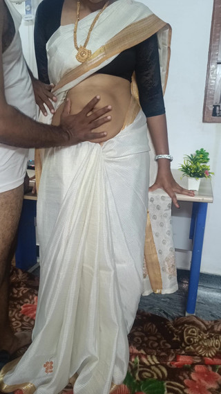 Malayali Stepaunty Fucking on Office Table with Her Manager