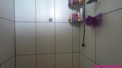 Blonde Ass and Busty Natual Rolls in the Bath and Leaves Your Pussy Wet! Sophie Helenass