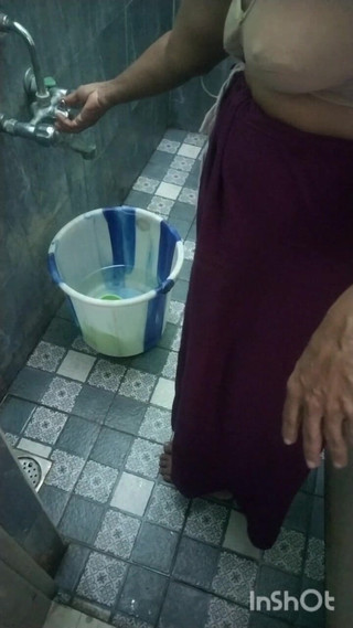 Pissing Hot Video and Casual Tamil Hot Talking