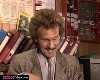 Under-the-desk Treat