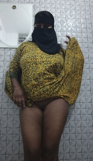 Desi Girl Relaxing Bath Time