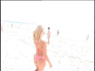 Blonde beauty loves discovering new places