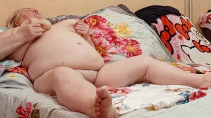 Sex Toys and Pussy of a Friend