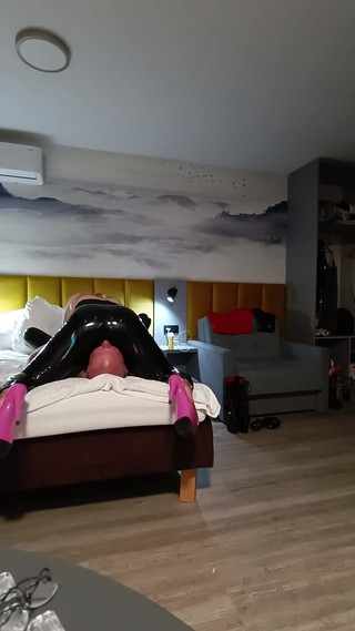 Goddess Katrix Face Sitting in Latex Pants Provocation