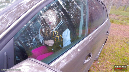 Lucky Stranger Met Slutty Mihanika69 in the Park