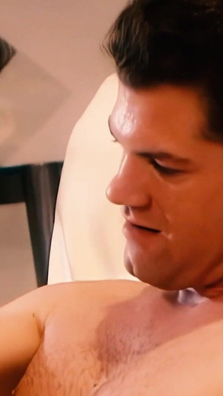 Mature Kelsey Screwed on Bed and Facial