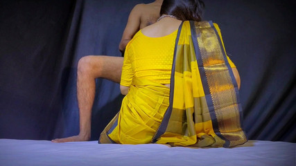 Malik Ne Apne Sexy Naukrani Ko Khub Bajaya Doggy Bna Kar