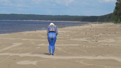 Blue Style 2 - Flashing on Beach