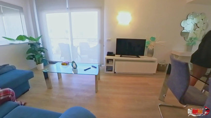 Stepmom Accidentally Sat on Stepson's Dick and Couldn't Get off of Him Until He Cum Inside Her