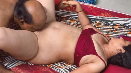 Desi House Wife Hot Wife Showing Her Hot Naked Body Before Sex