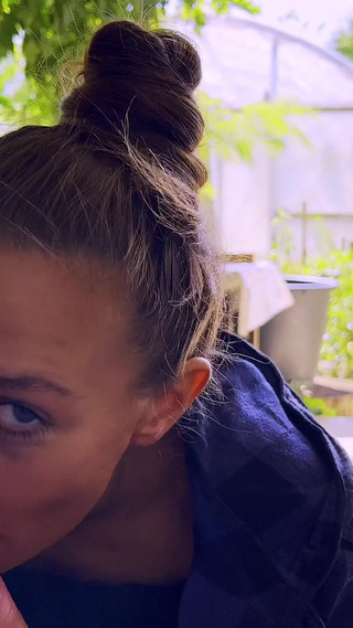 Countryside Visit, Adventure's Best by Laura Quest S01e01