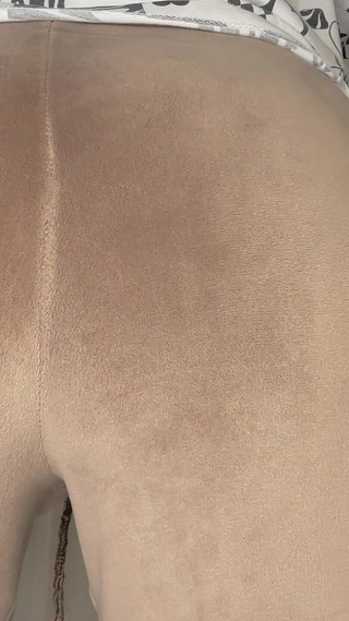 Fluffy Fart Fail: When Pants Can't Handle the Stink