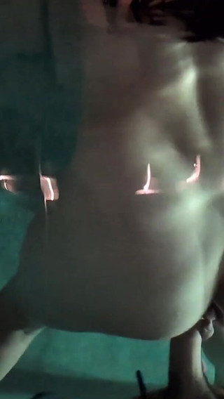 Dogging White Girl in the Pool POV